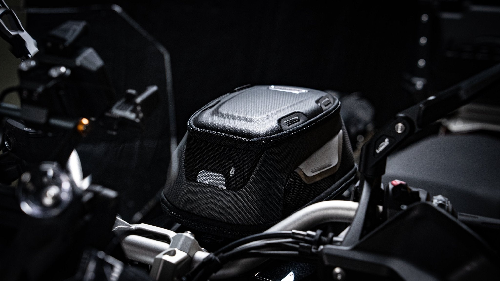Motorcycle Tank Bags - LOBOO