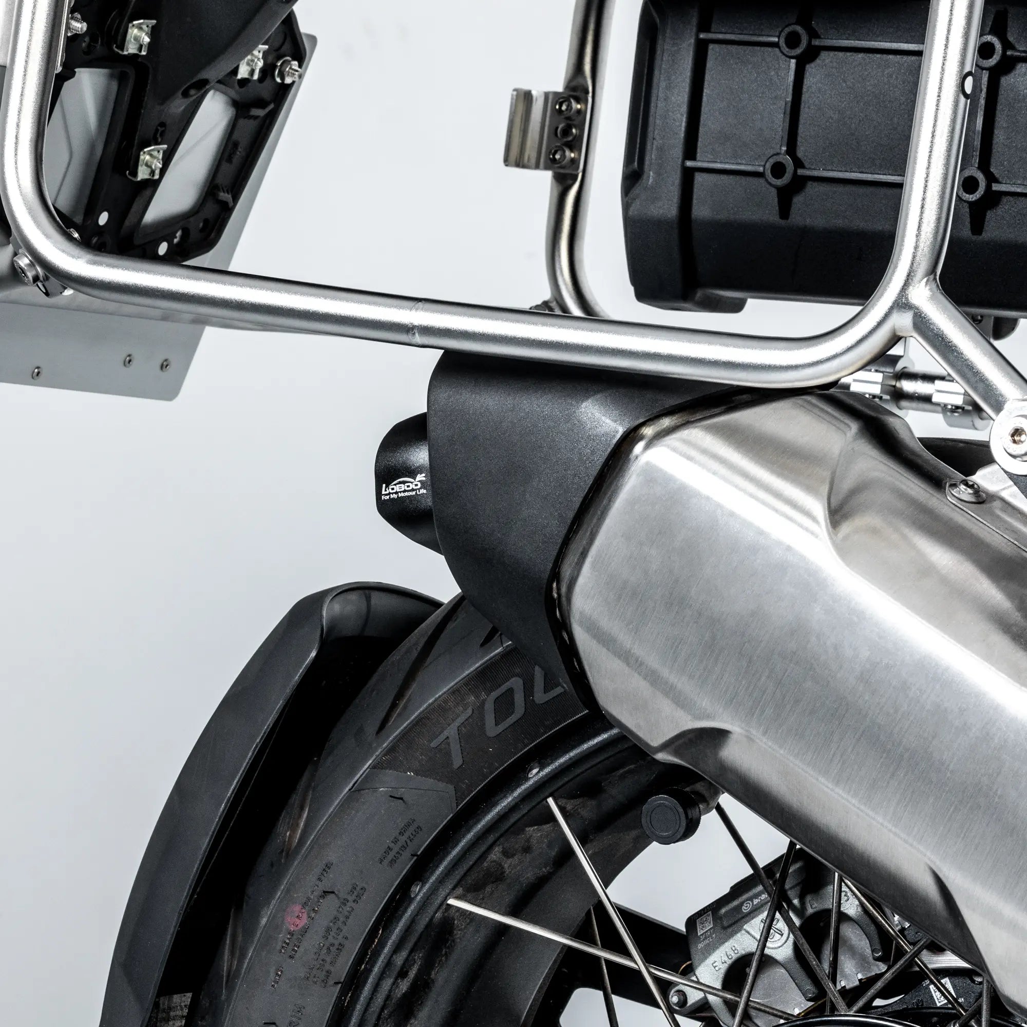 LOBOO Exhaust Deflector for BMW R1300GS / Adventure (2024+) | Luggage Heat Shield - LOBOO