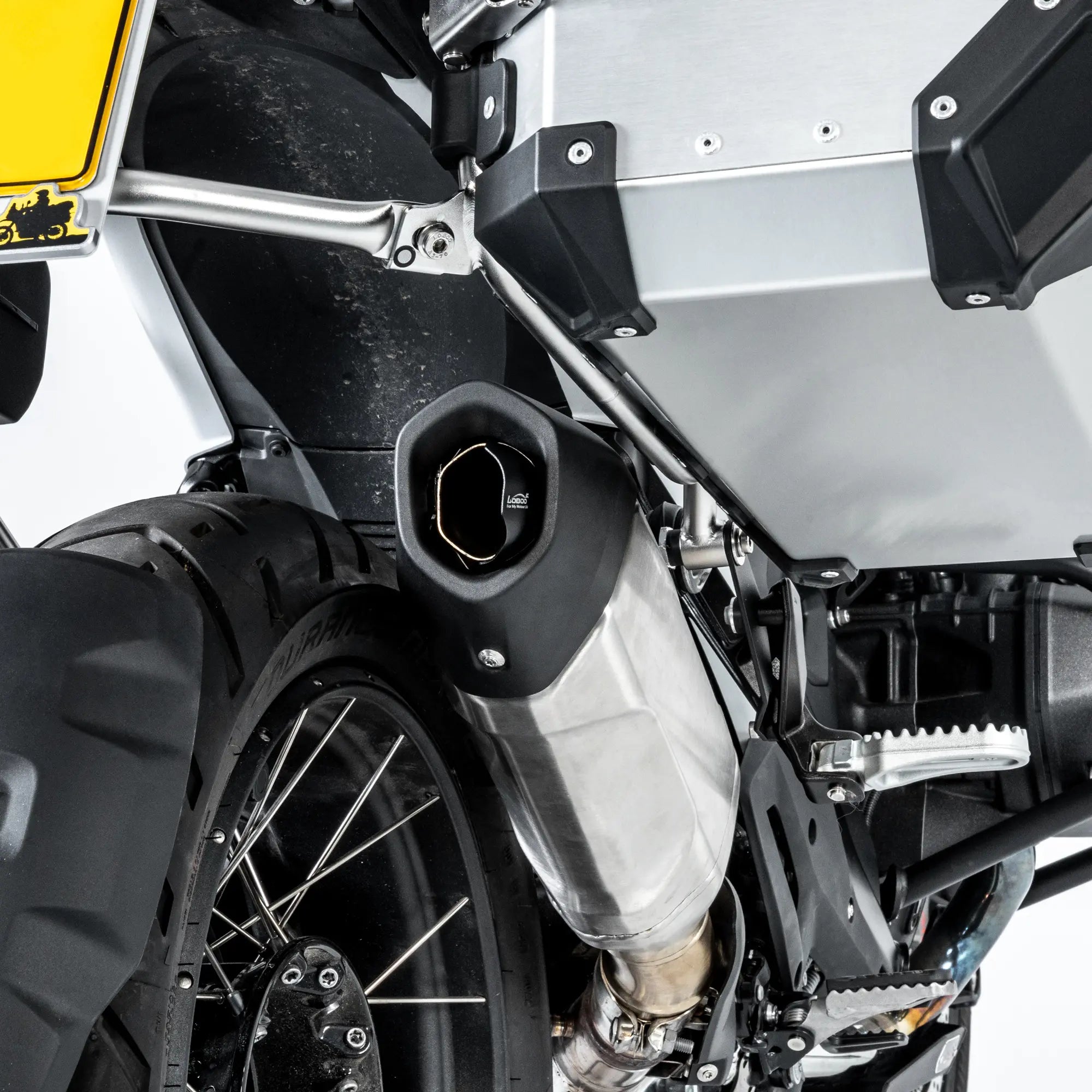 LOBOO Exhaust Deflector for BMW R1300GS / Adventure (2024+) | Luggage Heat Shield - LOBOO