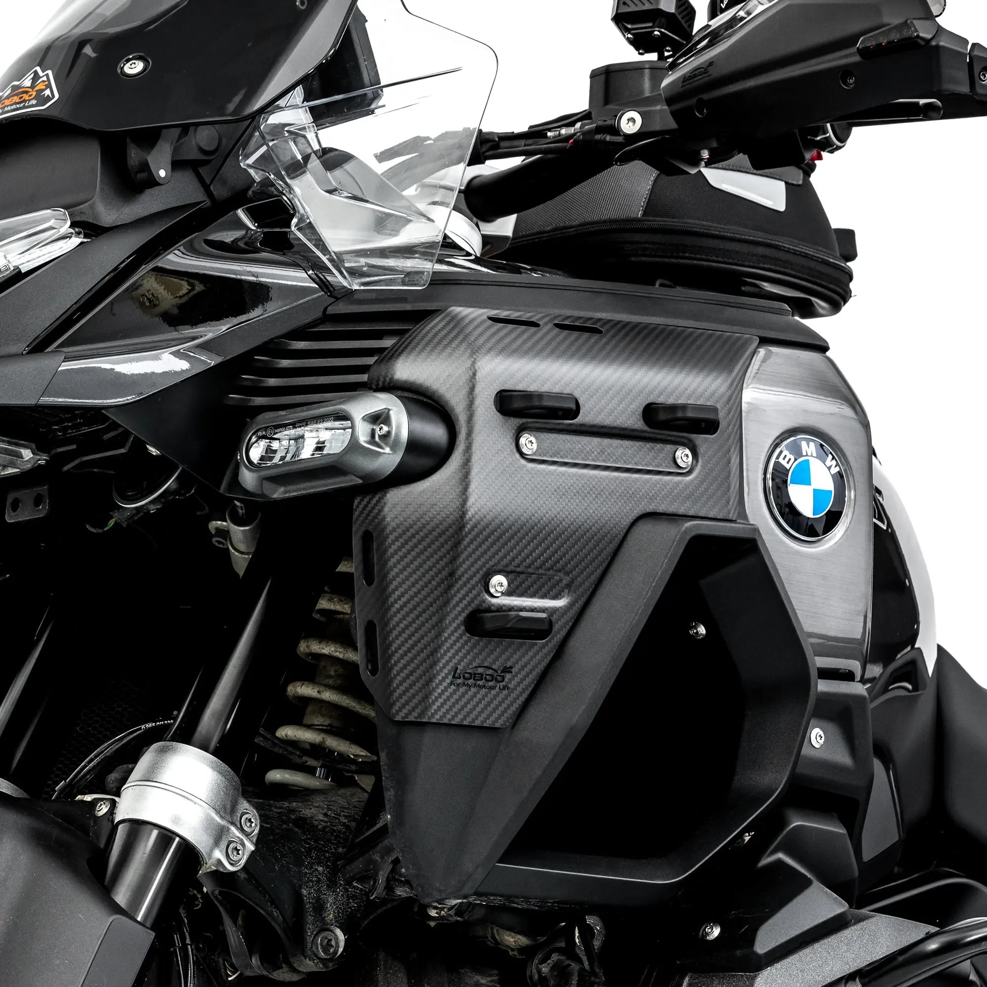LOBOO Real Carbon Fiber Radiator Guards for BMW R1300GS ADV (2024 - ) | Lightweight Protective Cover & Bag Mounts - LOBOO