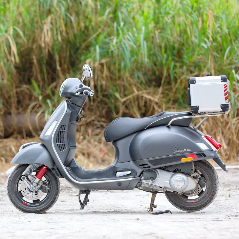 LOBOO Aluminum Top Case Set for Vespa 150 / 300 | Adjustable Sliding Rack System & Smart Light - LOBOO