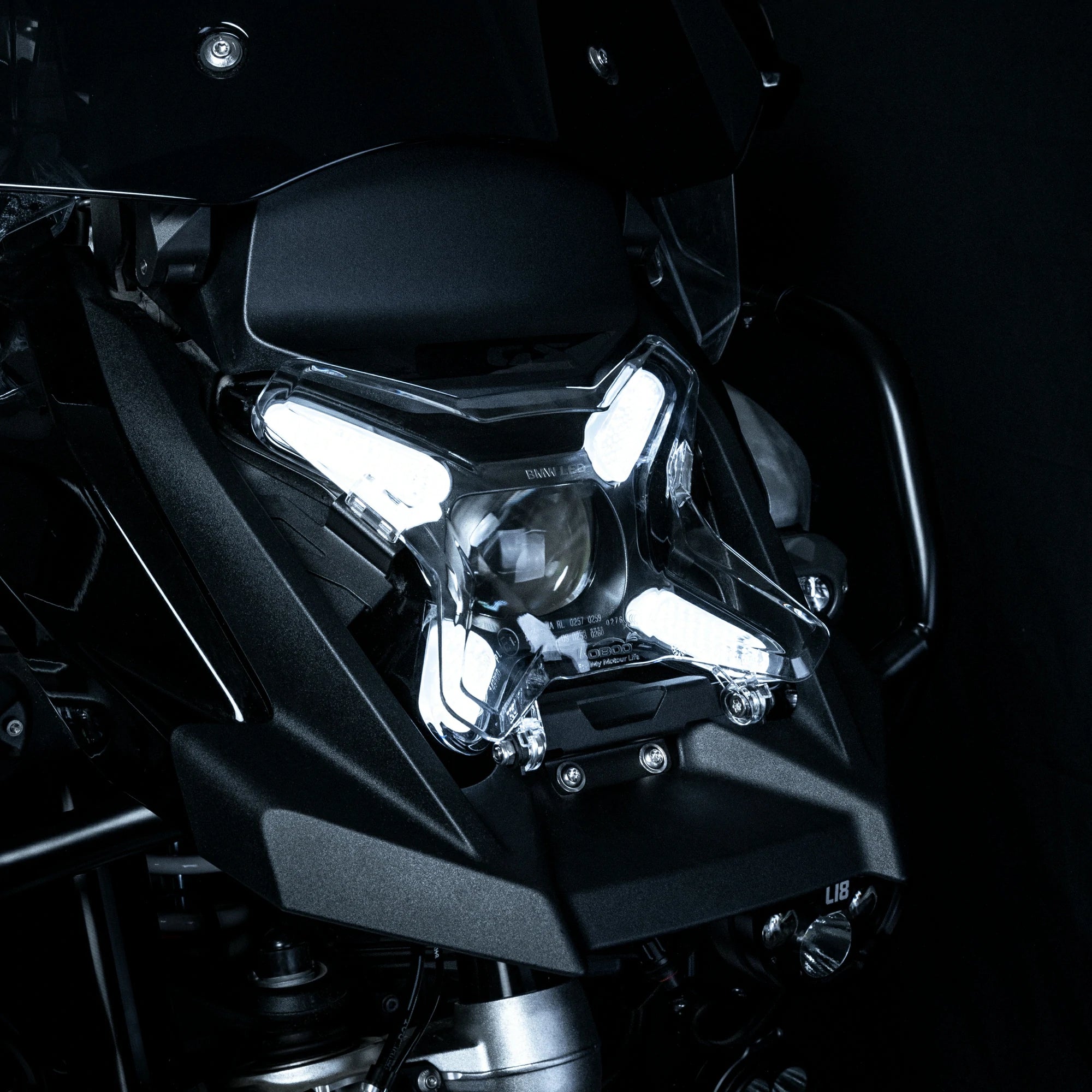 LOBOO Transparent Headlight Guard for BMW R1300GS Adventure (2024 - ) - LOBOO